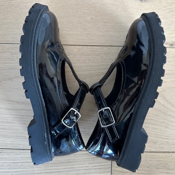 Zara Girls T-Strap Mary Jane Platforms in Black Patent - Picture 8 of 9